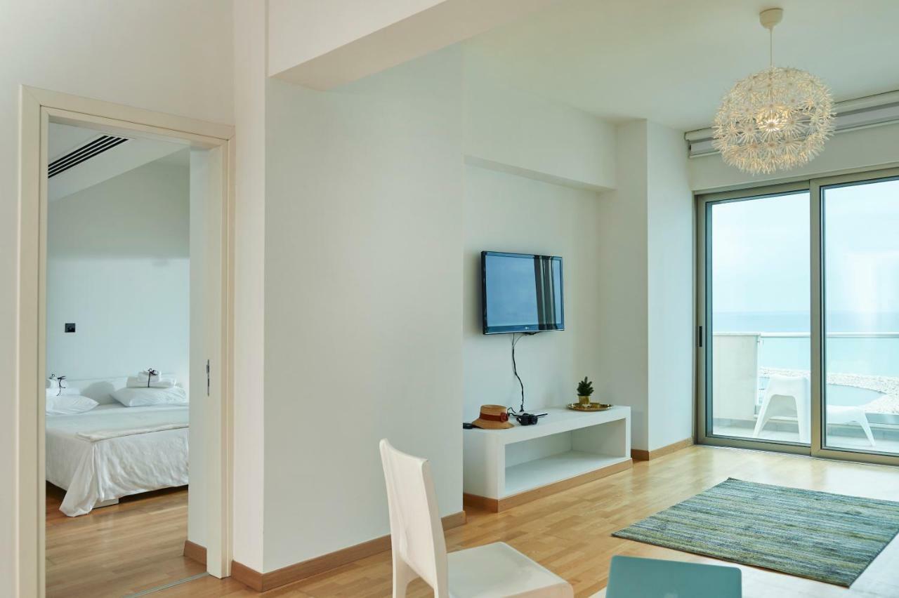 Finikoudes Luxury Apartments Larnaca Luaran gambar